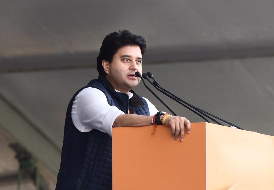 Jyotiraditya Scindia Called on Punjab and Seven Other States to Reduce Jet Fuel Taxes