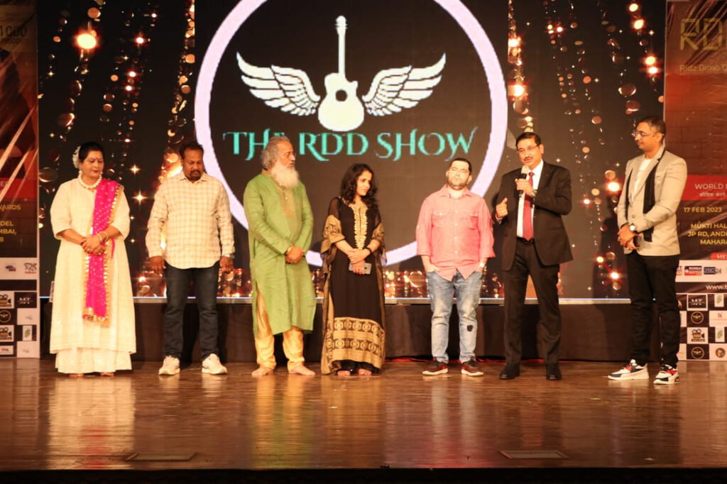 Dr P P Singh, Asia Shipping, attends Ridz Dime Darrel Awards as Chief Guest