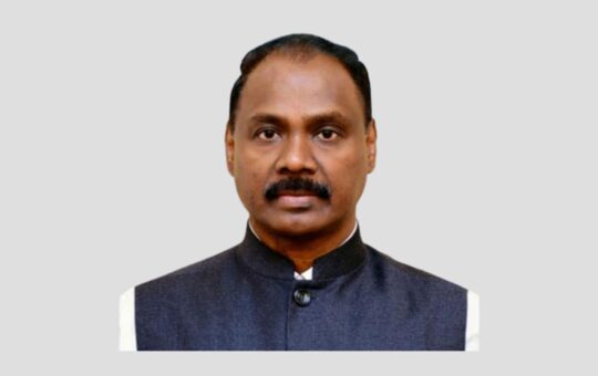 Current railway projects must be reviewed: CAG Murmu