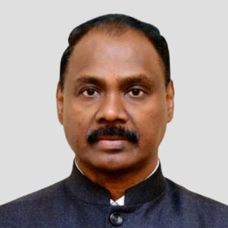 Current railway projects must be reviewed: CAG Murmu