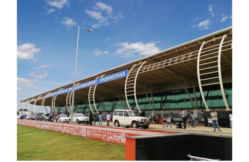 Biju Patnaik Airport installs a 4 MW solar plant, making it entirely sustainable