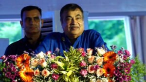 Nitin Gadkari unveils Nandura-Chikhli section on Highway 53