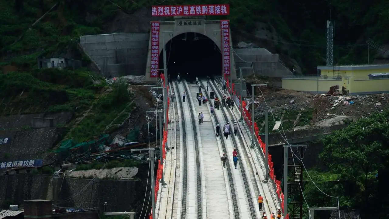 China to construct worlds longest tunnel to bolster trade routes