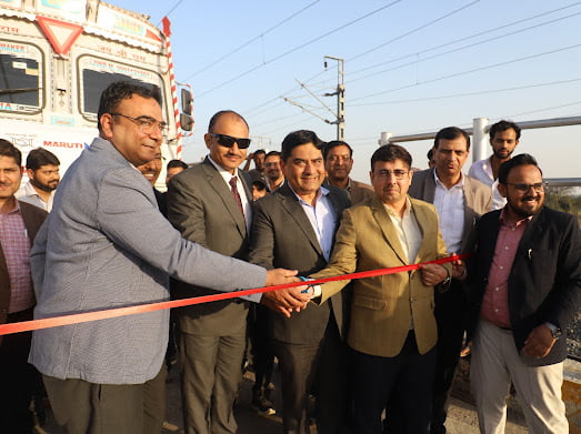 Vinsum Logistics and Maruti Suzuki pioneer green logistics with first Truck on Train consignment