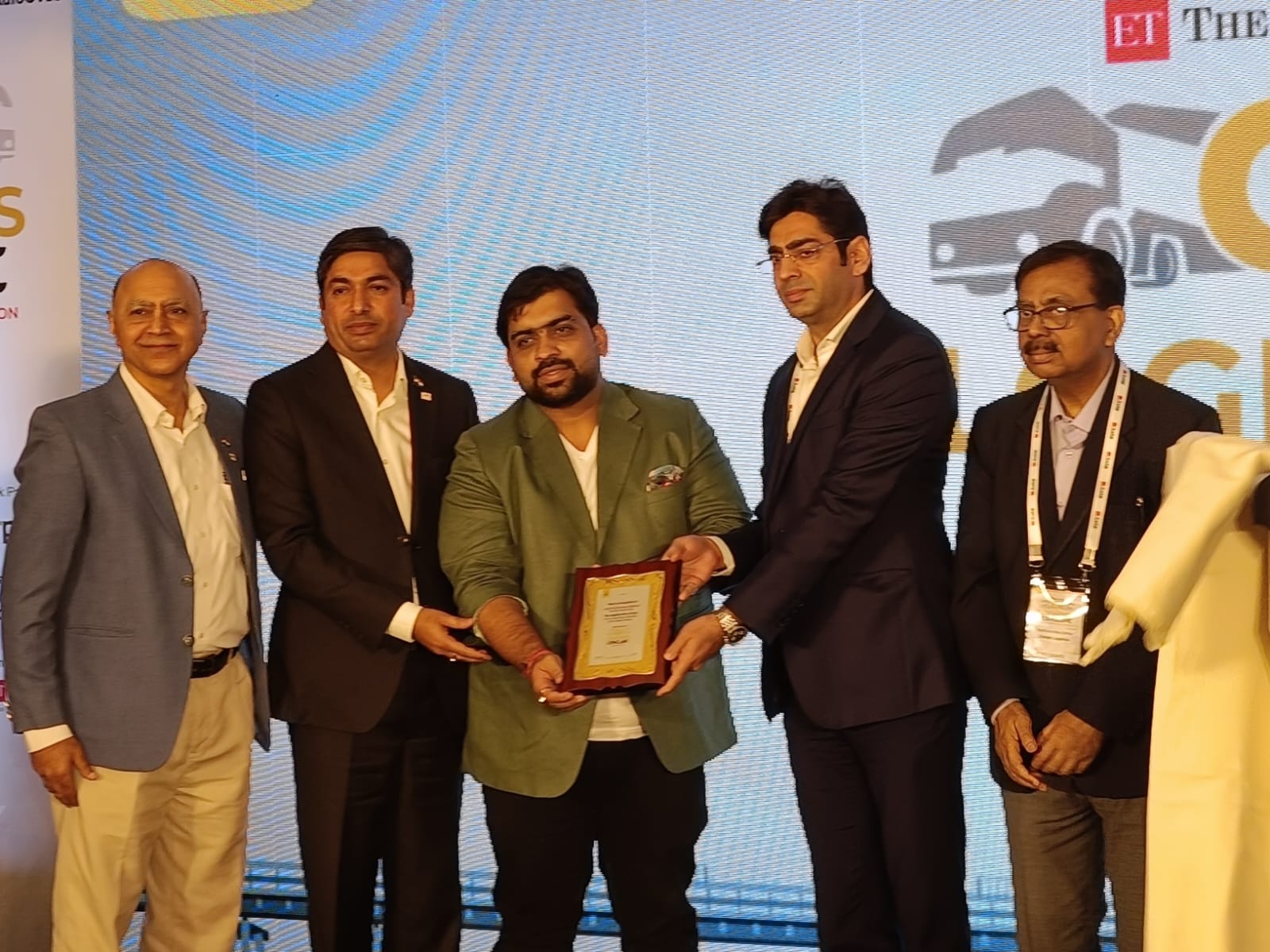 Chetak Group Founder Shri Jai Karan Sharma honoured as Logistics Man of India by Economic Times