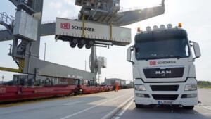 DB Schenker launches onboard courier service for urgent shipments