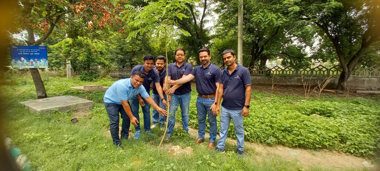 OM Logistics boosts greenery with massive plantation drive