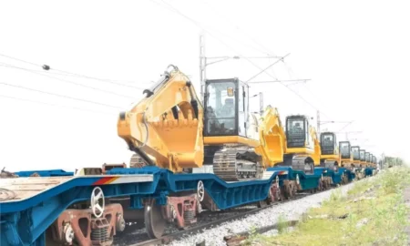 CJ Darcl Logistics pioneers rail transport of excavators, enhancing Sustainability