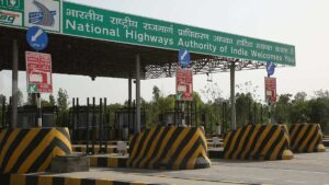 India's toll plaza wait times cut to 47 seconds, boosting logistics efficiency