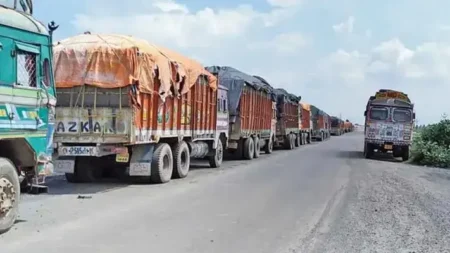 India’s trucking industry faces Rs 10 crore daily loss due to Bangladesh crisis