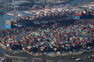 Severe Congestion Cripples BMCT Gates, CFSs Warn of Delays