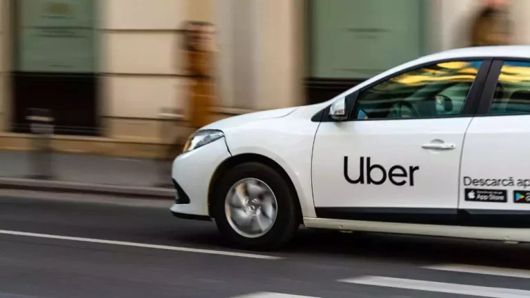 Uber expands courier services with larger vehicle deliveries