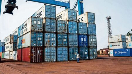 Govt brings back export tax refunds for SEZs and EOUs from June 1