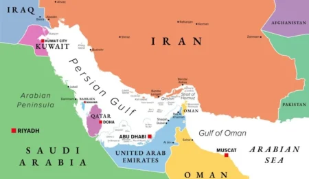 Strait of Hormuz plunges into navigational chaos amid signal jamming