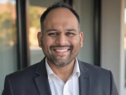 Enlight Metals invests ₹80 crore in 10 AI-powered dark stores across India