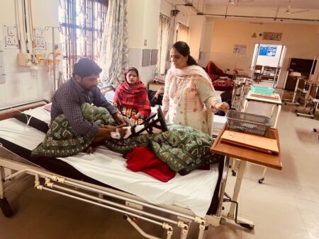 Akums organises 14th plastic surgery camp, bringing hope to the needy in Haridwar Akums organises 14th plastic surgery camp, bringing hope to the needy in Haridwar