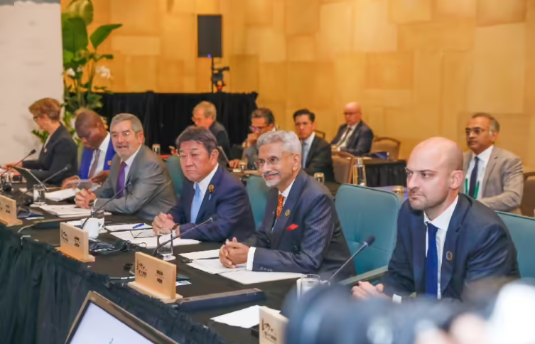 Jaishankar calls for greater maritime cooperation in Indo-Pacific at G7 session