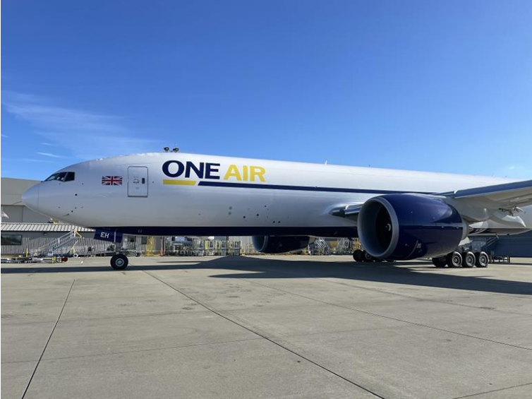 Air One continues fleet expansion, adds second Boeing 777 1 Air One continues fleet expansion, adds second Boeing 777