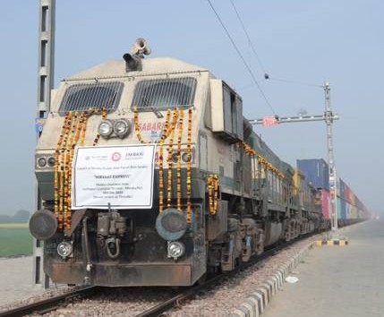 Niryat Cargo Express launches time-bound export rail service from Gurugram