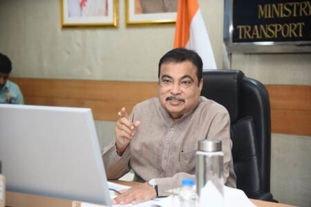 Shri Nitin Gadkari Reviews 7,667 km of NH Projects in North India