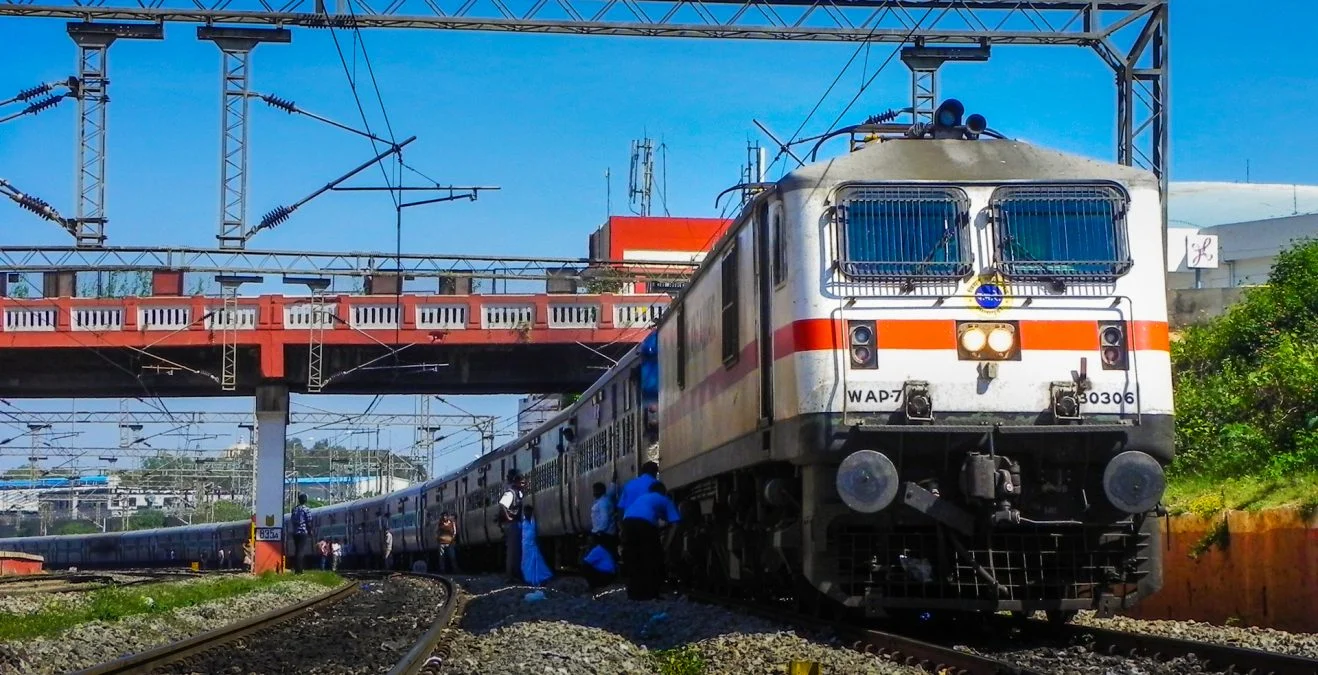 Home 21 Indian Railways Approves Rs 270 Crore Kavach Rollout on East Coast