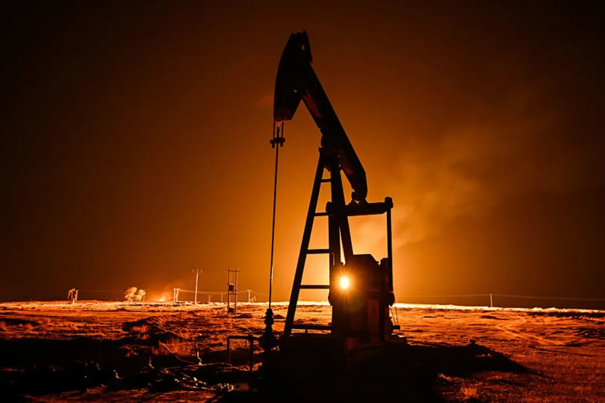 Hormuz tanker traffic stalls as US-Iran peace talks stall