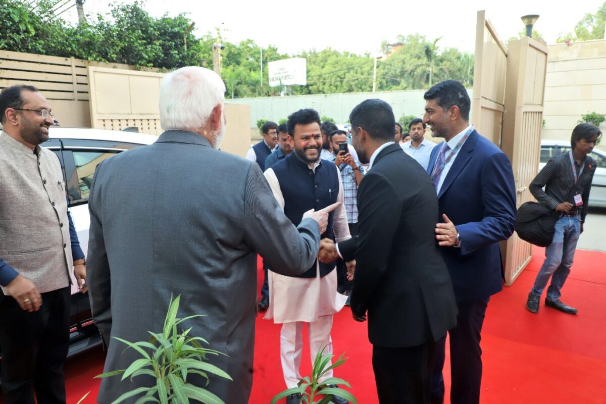 Civil Aviation Minister visits Continental Carriers’ Air Freight Station in Delhi