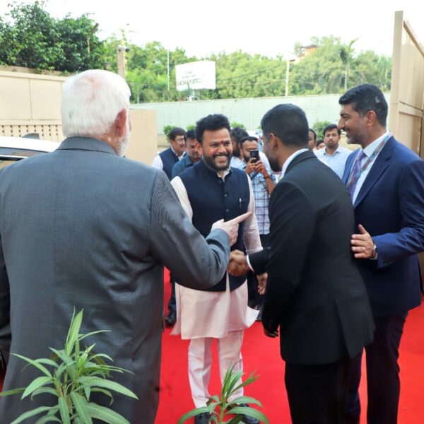 Civil Aviation Minister visits Continental Carriers’ Air Freight Station in Delhi