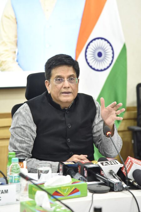 Shri Piyush Goyal Announces 1,000 Trained Personnel to Support Exporters At District Level