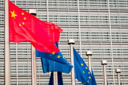  ECB Warns China's Industrial Rise is Squeezing European Exporters