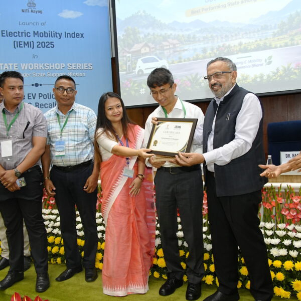 Shri Rajiv Gauba Calls for Faster EV Adoption at NITI Meet