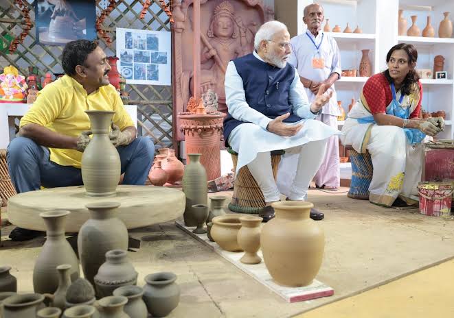 PM Vishwakarma Artisans Showcase Crafts at BRICS Forum