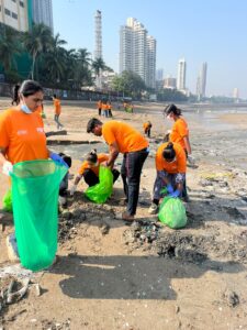 SHM Shipcare Extends Coastal Clean-Up Drive to Mumbai