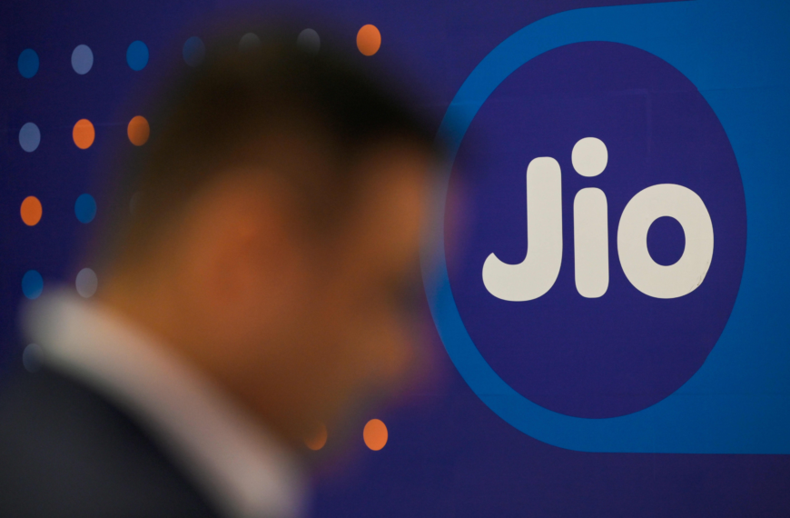 Jio’s ₹30,213 Crore IPO: What India’s Biggest Share Sale Could Mean ?